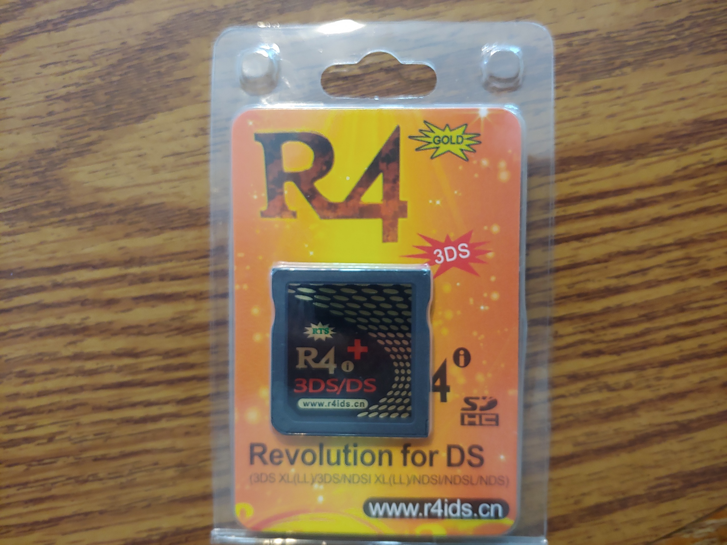 R4i Gold Plus DS Flashcart